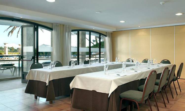 Salle Presentaciones Hotel ILUNION Caleta Park S'Agaró Salle Presentaciones Hotel ILUNION Caleta Park S'Agaró
